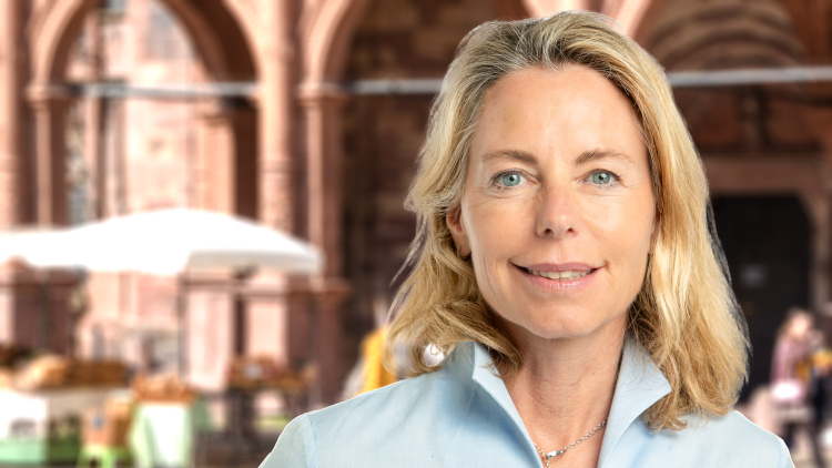 Claudia Raffelhüschen